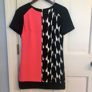 NWOT Ivanka Trump Women’s Size 2 Shift Dress